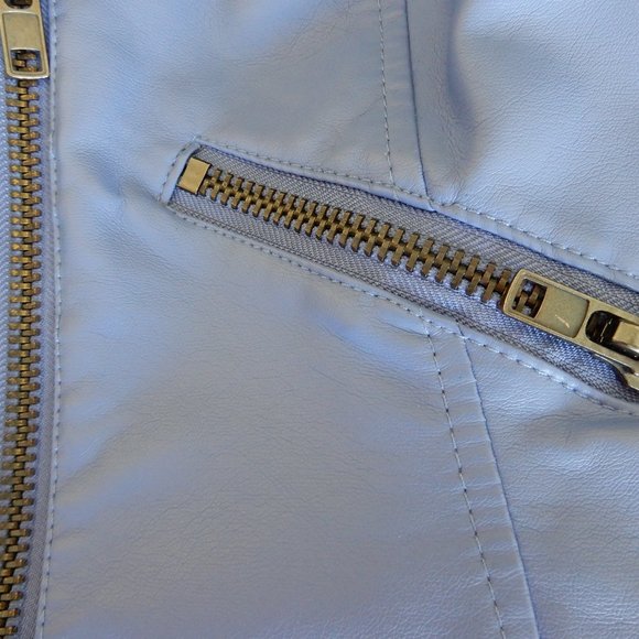 Suzy Shier Light blue faux leather motorcycle jacket in Size XS - Picture 12 of 13